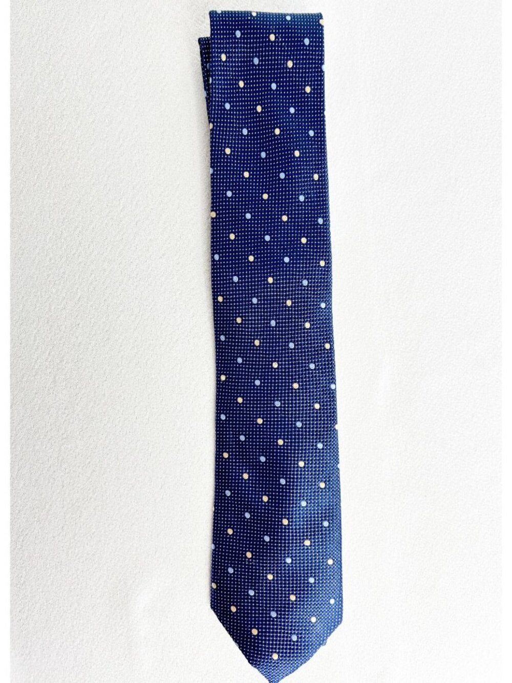 Neiman Marcus Polka Dot 100% Silk Necktie in Blue / Gold